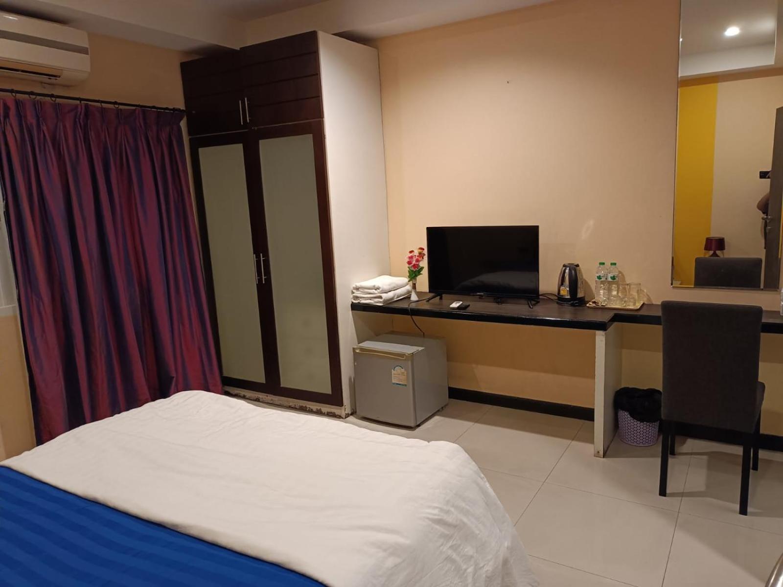 Aura Inn Rooms Pattaya Eksteriør bilde